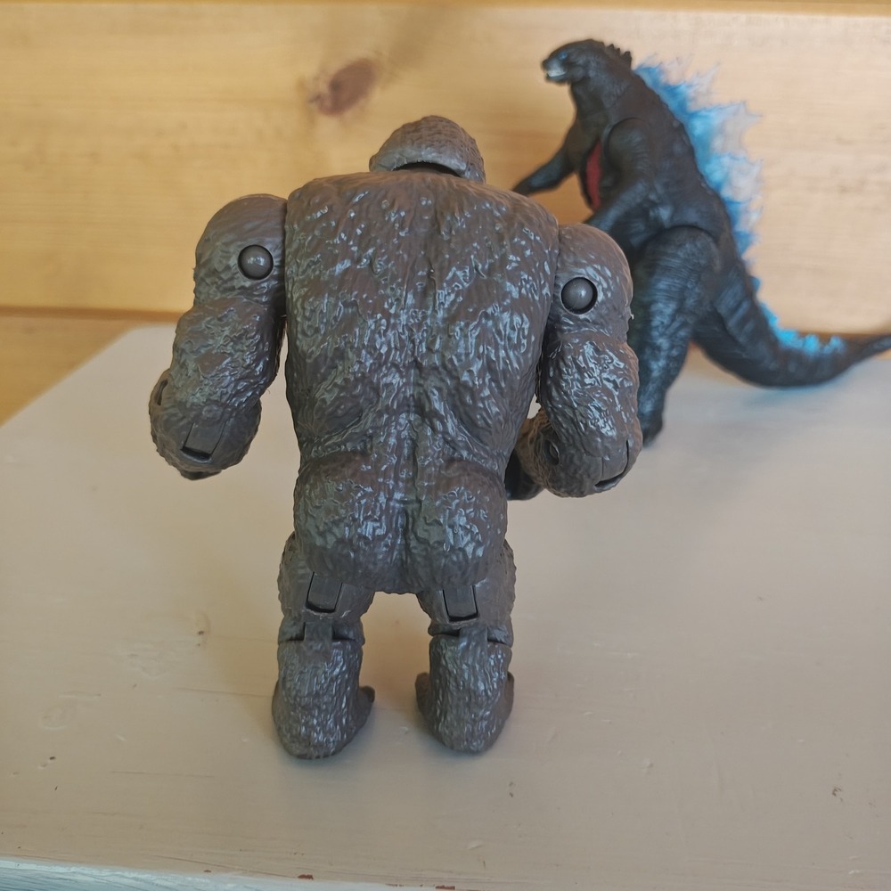 Godzilla VS Kong: Godzilla and Kong 6" Action Figure Set Playmates Used Good ZC1 - Picture 3 of 7